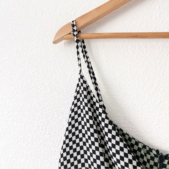 Lisa Says Gah Checkered Printed Spaghetti Strap Midi Dress - Picture 4 of 10